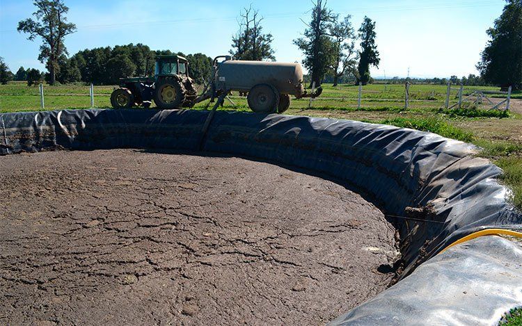 El polietileno de alta densidad, solución para los embalses de purines 4 Embalse-De-Purines